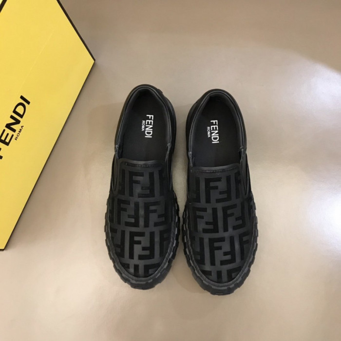 FENDI SNEAKERS