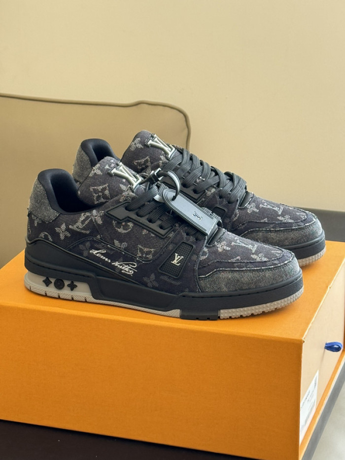 LUSV SNEAKERS