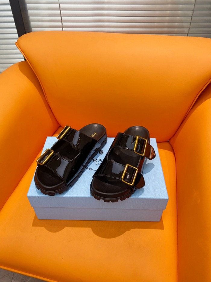 PRADA SLIDE