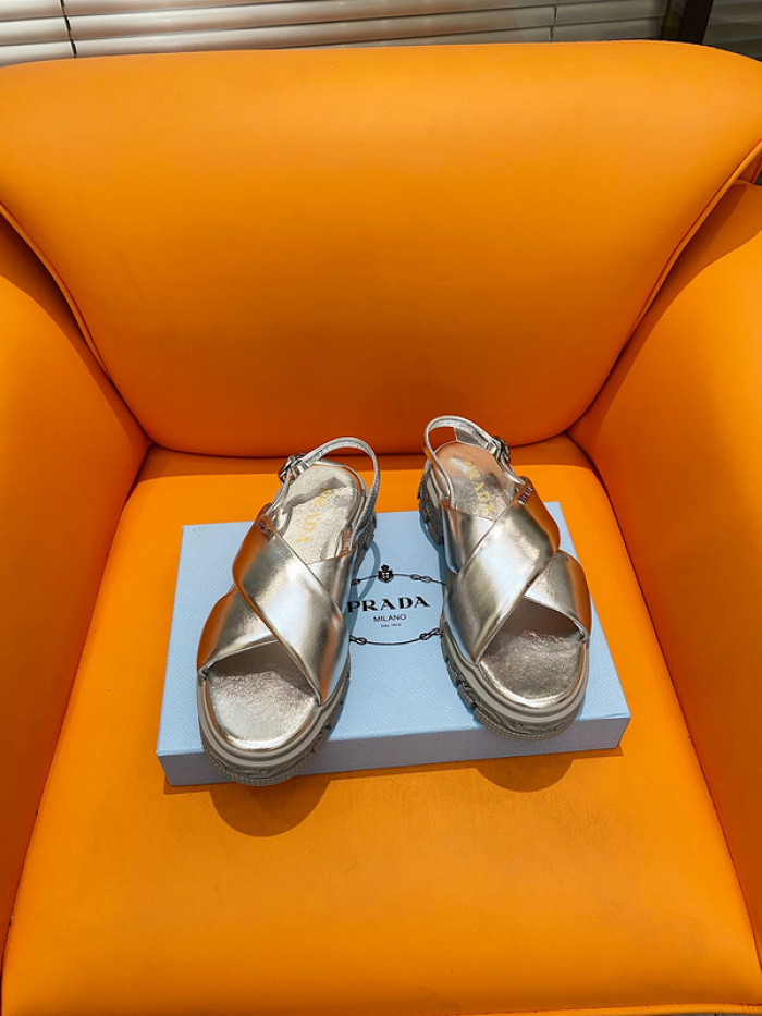 PRADA SLIDE