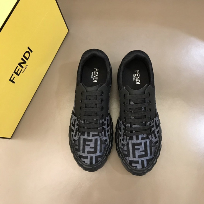 FENDI SNEAKERS