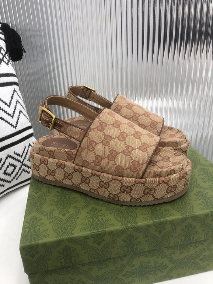 GCI GG Slide Sandal