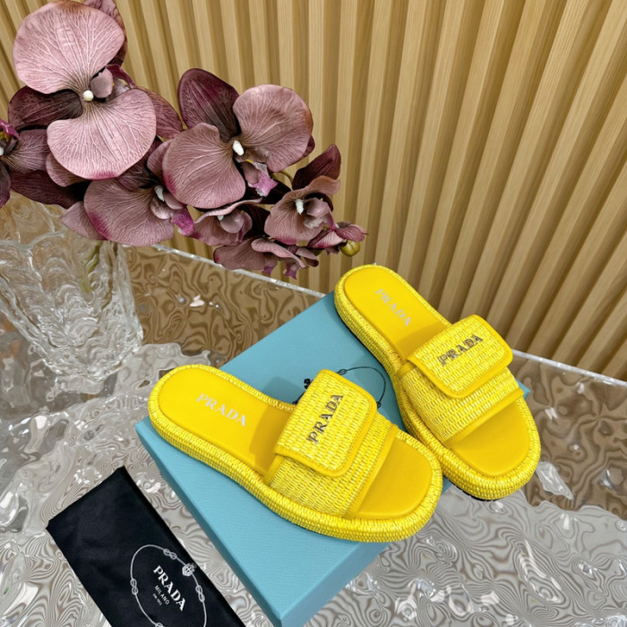 PRADA SLIDE