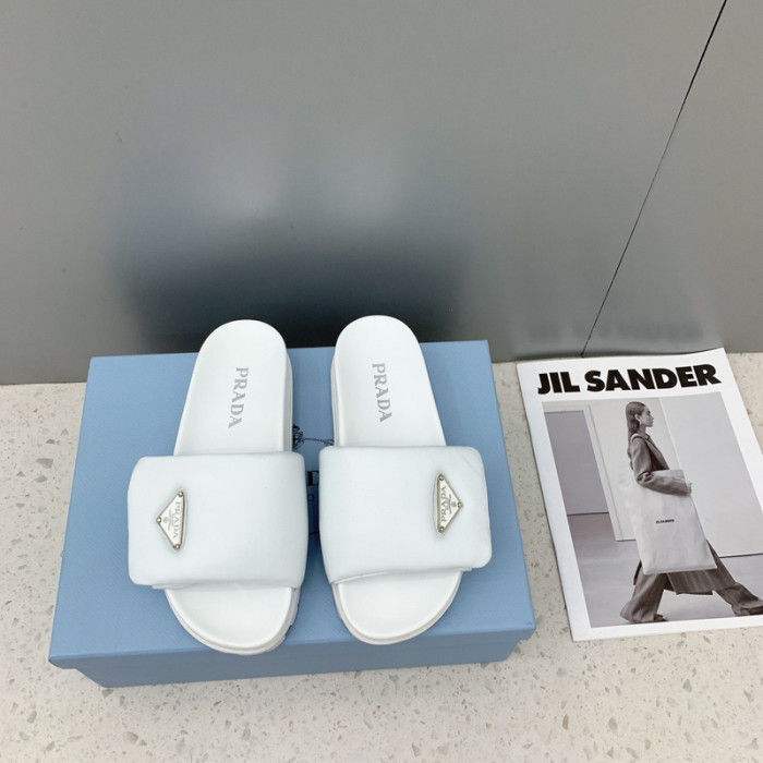 PRADA SLIDE