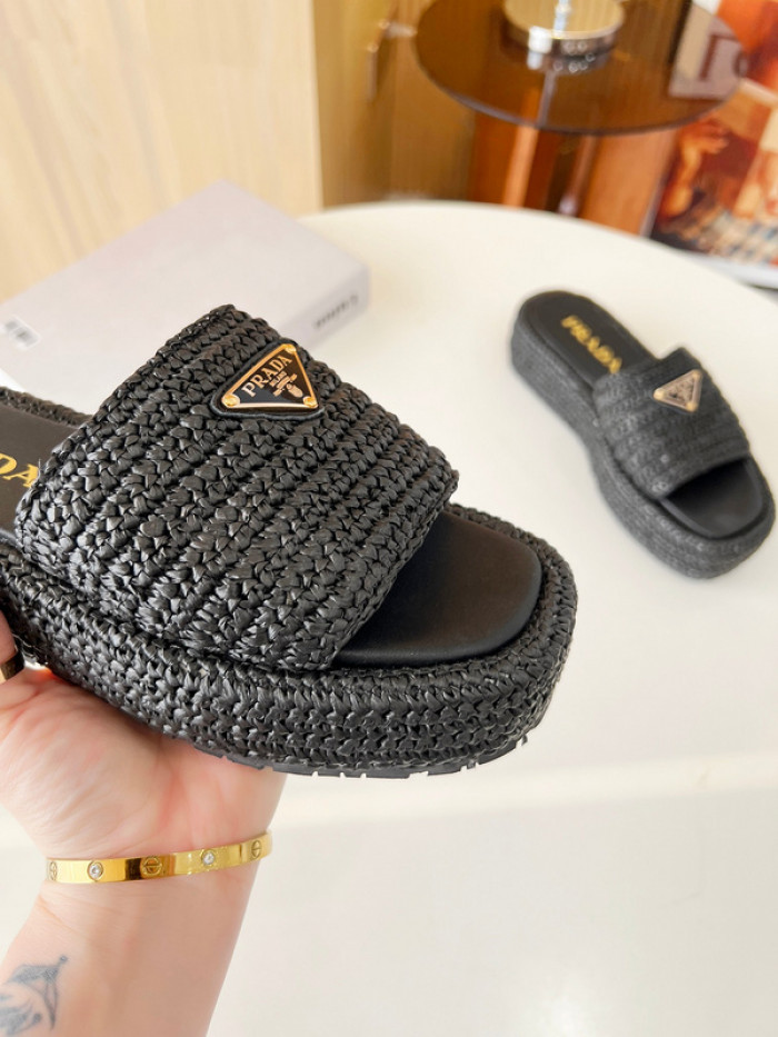 PRADA SLIDE
