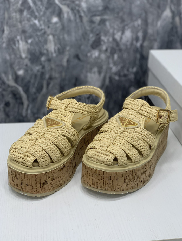 PRADA SLIDE