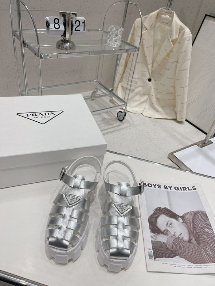 PRADA SLIDE