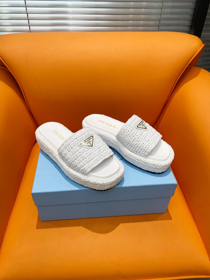 PRADA SLIDE