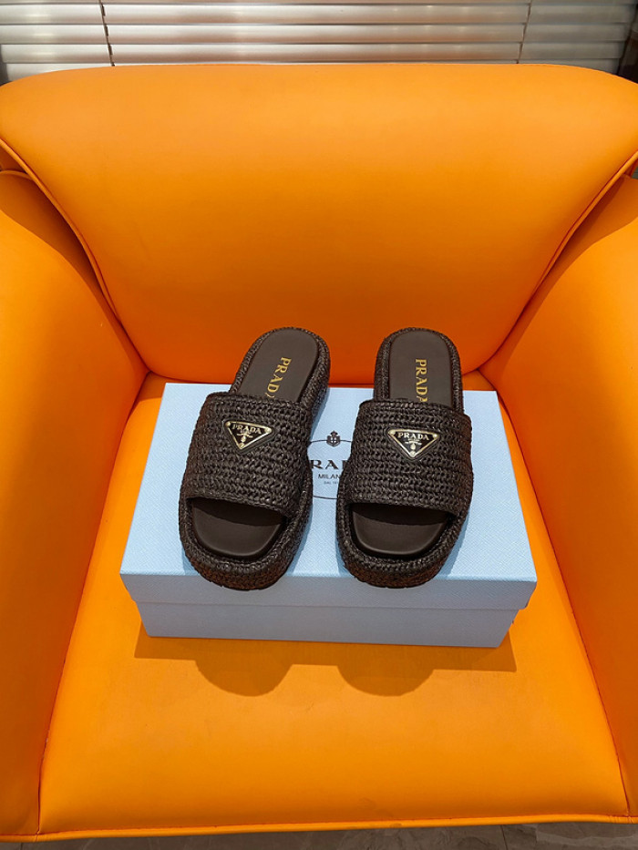 PRADA SLIDE