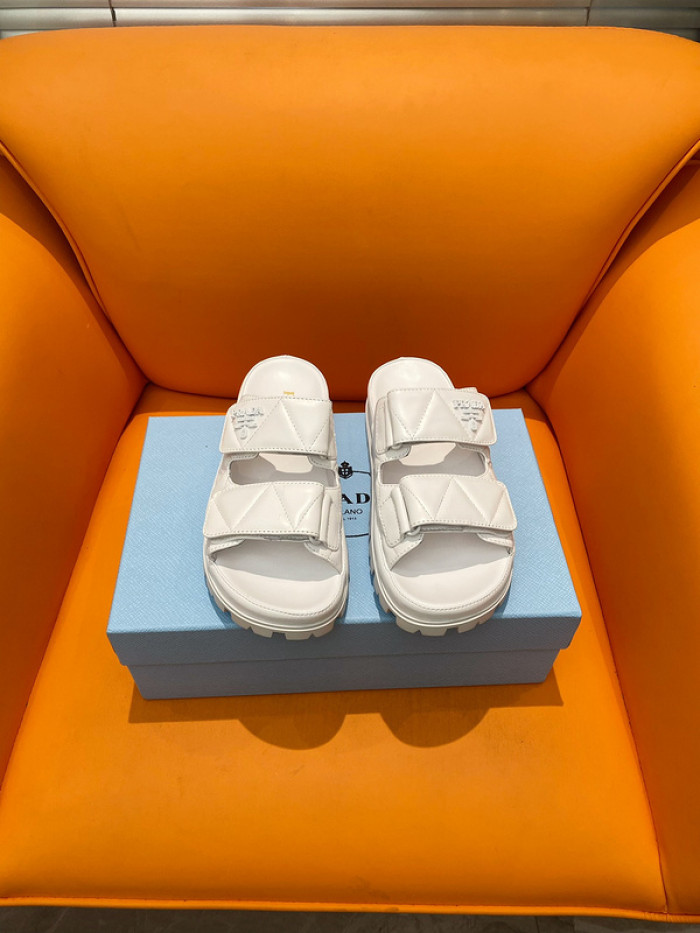 PRADA SLIDE