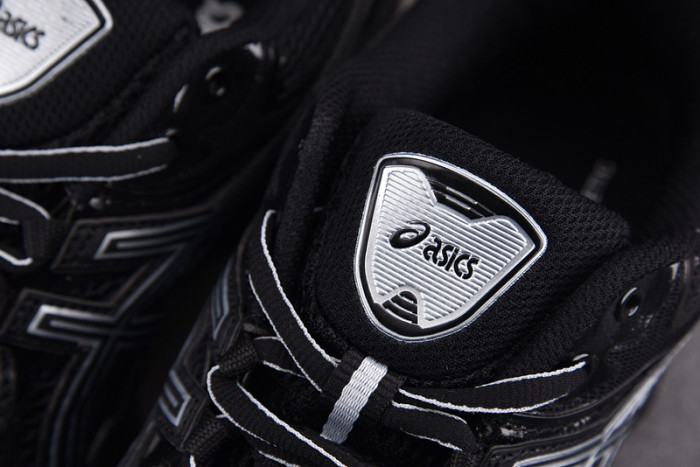 ASICS Gel-Quantum Kinetic Graphite Grey Black 1203A270-001