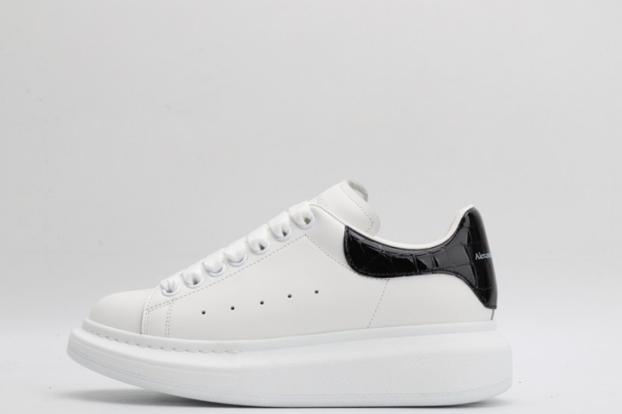 ALEXMQ Sneakers