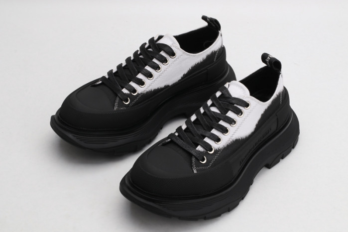 ALEXMQ Sneakers