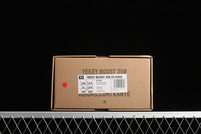 KIDS YEEZY SHOES