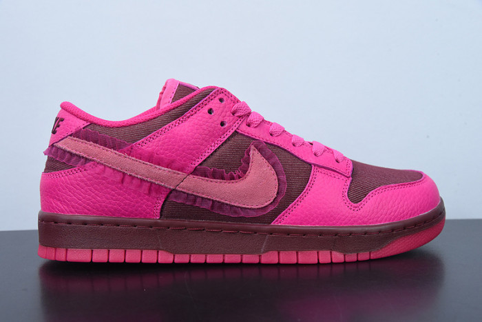 Nike Dunk Low Valentine''s Day DQ9324-600