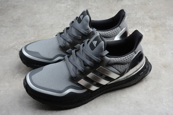 ADIDAS ULTRA BOOST “METALLIC SILVER” EG8103