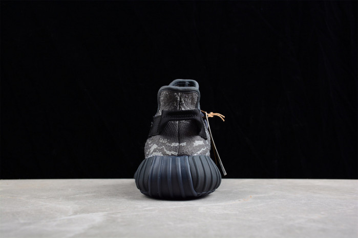 ADIDAS YEEZY BOOST 350 V2 ID4811
