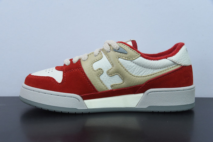 FENDI SNEAKERS