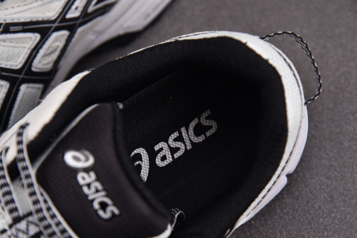 ASICS Gel-kahana 8 White/Black 1011B133-100