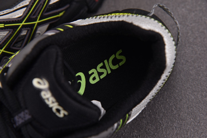 ASICS Gel-Kahana 8 Grey/Black 1011B109-026