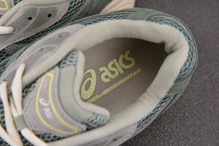 ASICS Gel Kayano 14 